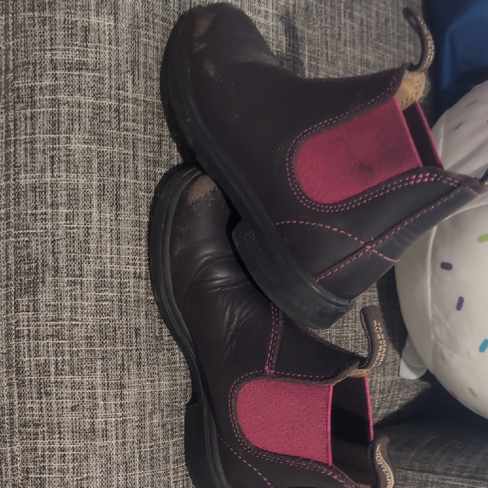 Blundstone Kids' Dark Brown and Pink Boots
